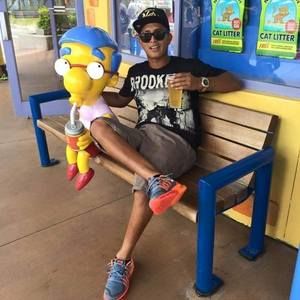 Meet your Posher, Vasquez